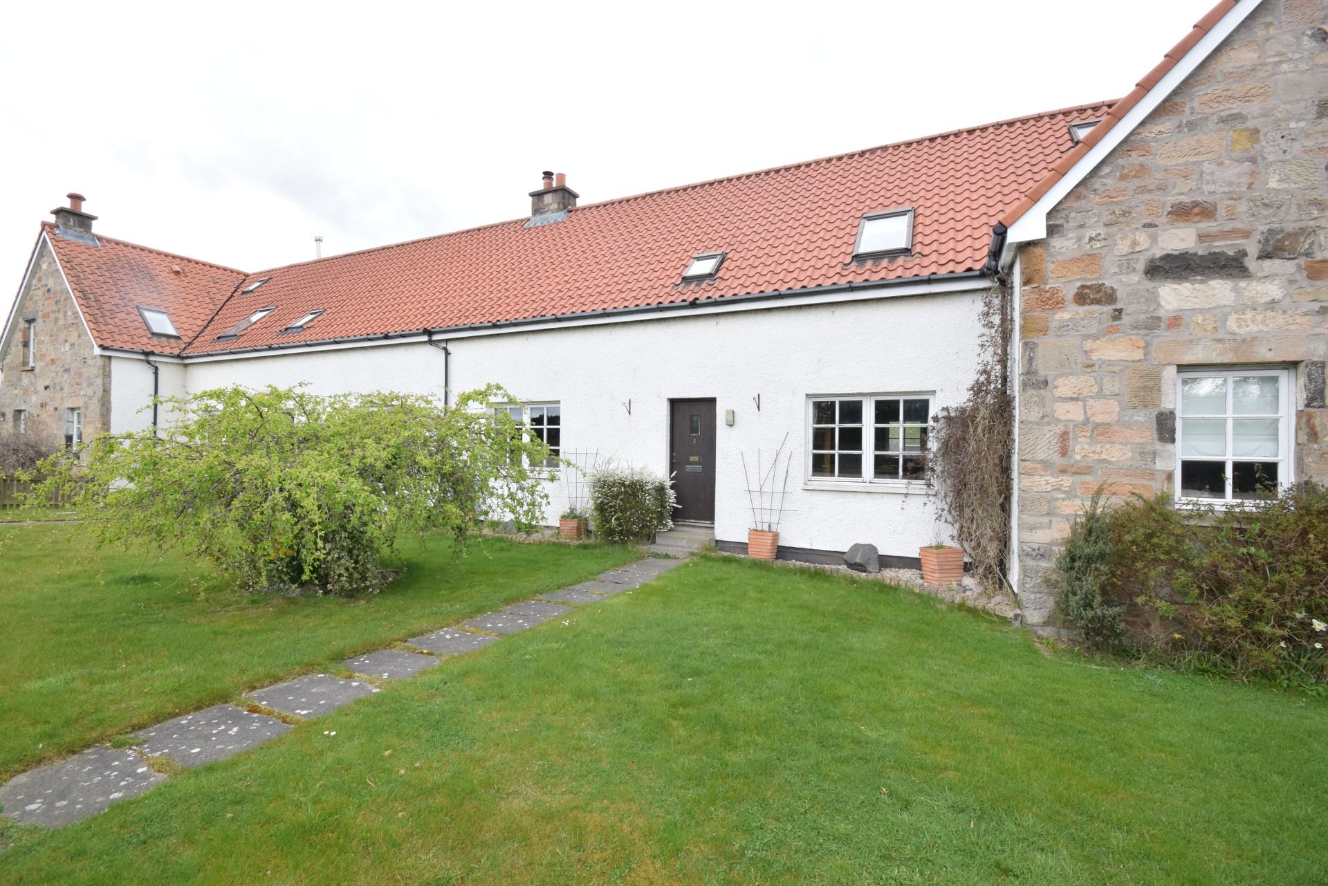 3 bed terraced house for sale in Carlowrie Cottages, Kirkliston, West