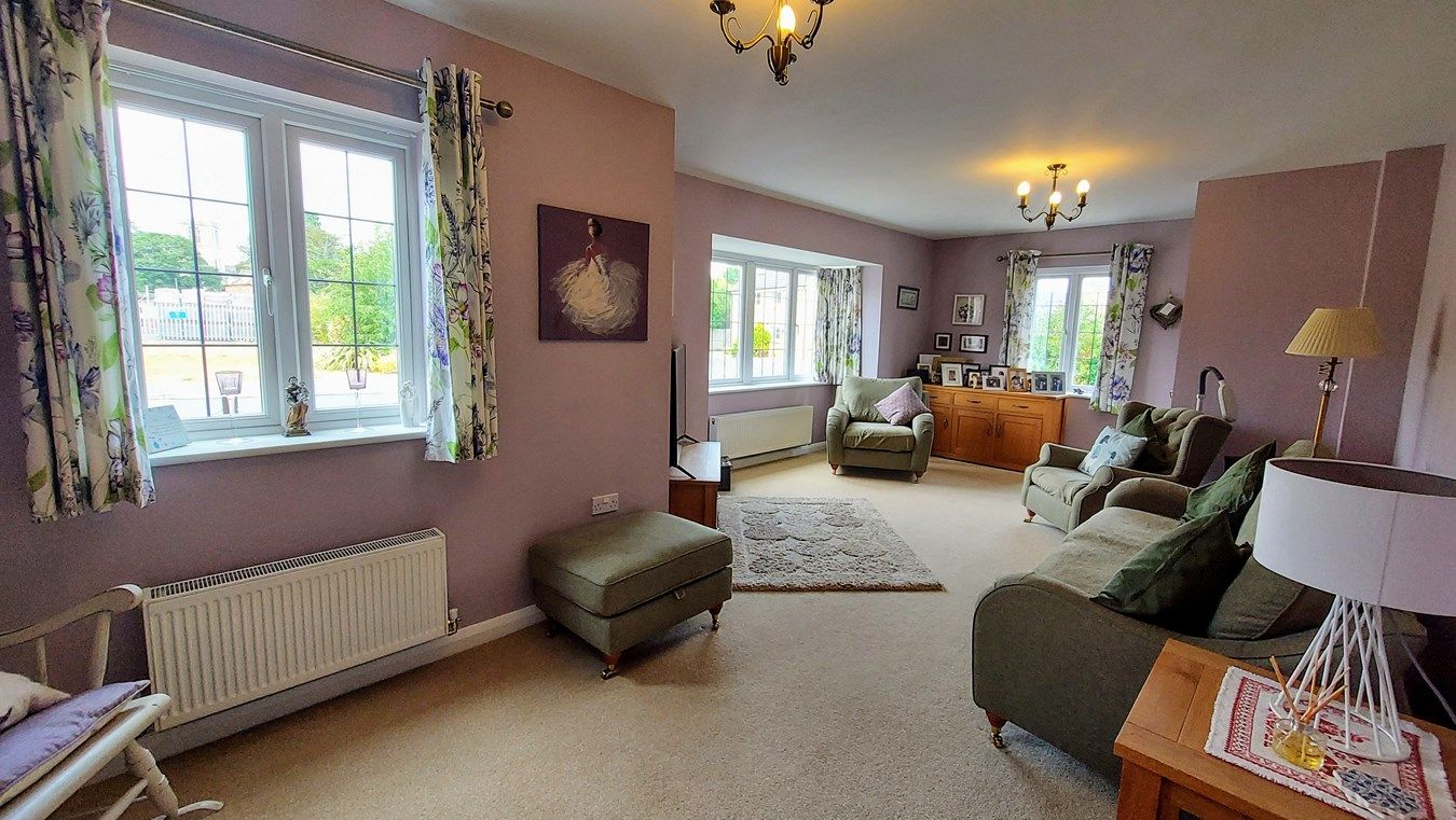4 bed detached house for sale in South Road, Bourne, Lincolnshire PE10 Zoopla