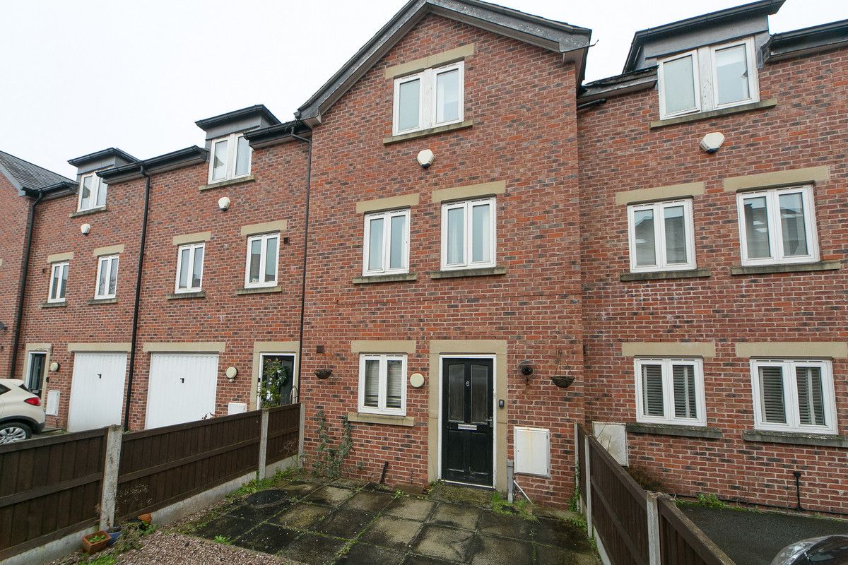 4 bed town house for sale in Gladstone Court, Deeside CH5 Zoopla