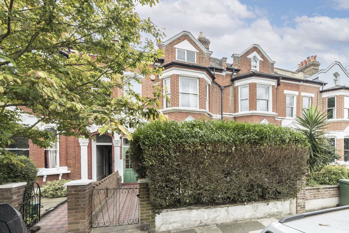 5 bed property for sale in Woodhurst Road, London W3 Zoopla