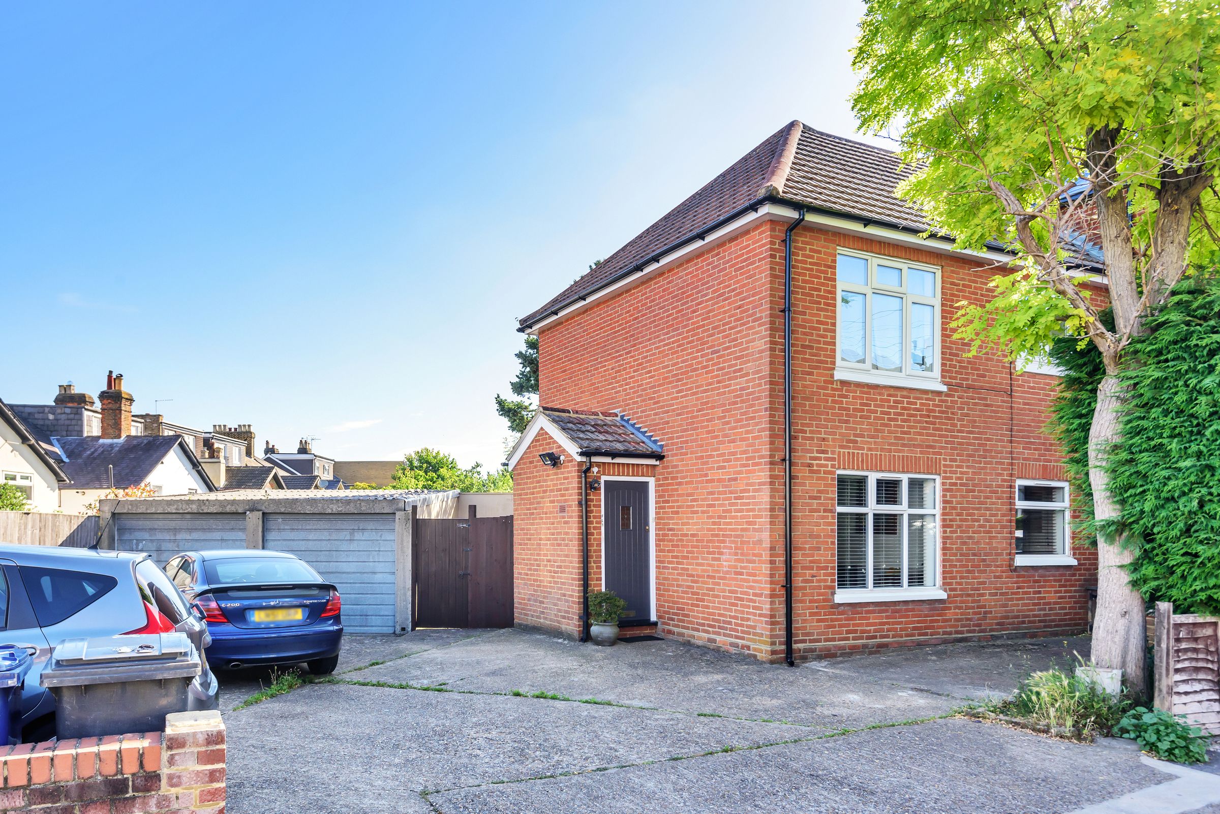 1 bed flat for sale in Salisbury Road, EN5 Zoopla