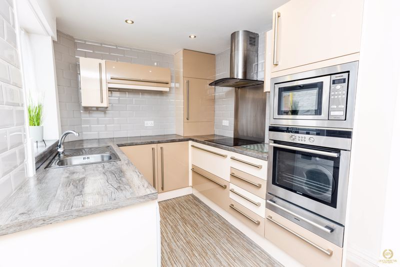 2 bed terraced house for sale in Station Road, Rishton BB1 Zoopla