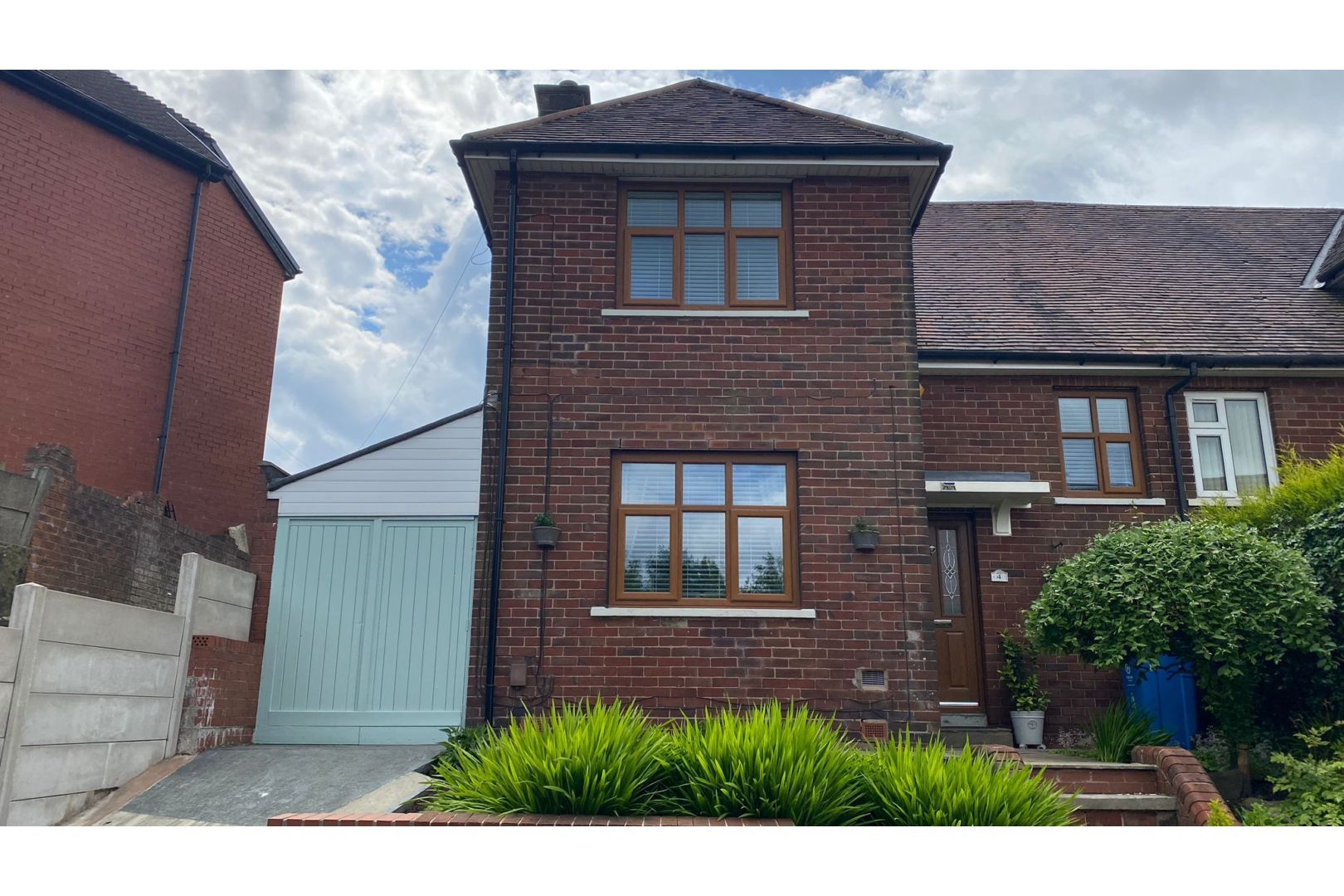 3 bed semidetached house for sale in Royton, Oldham OL2 Zoopla
