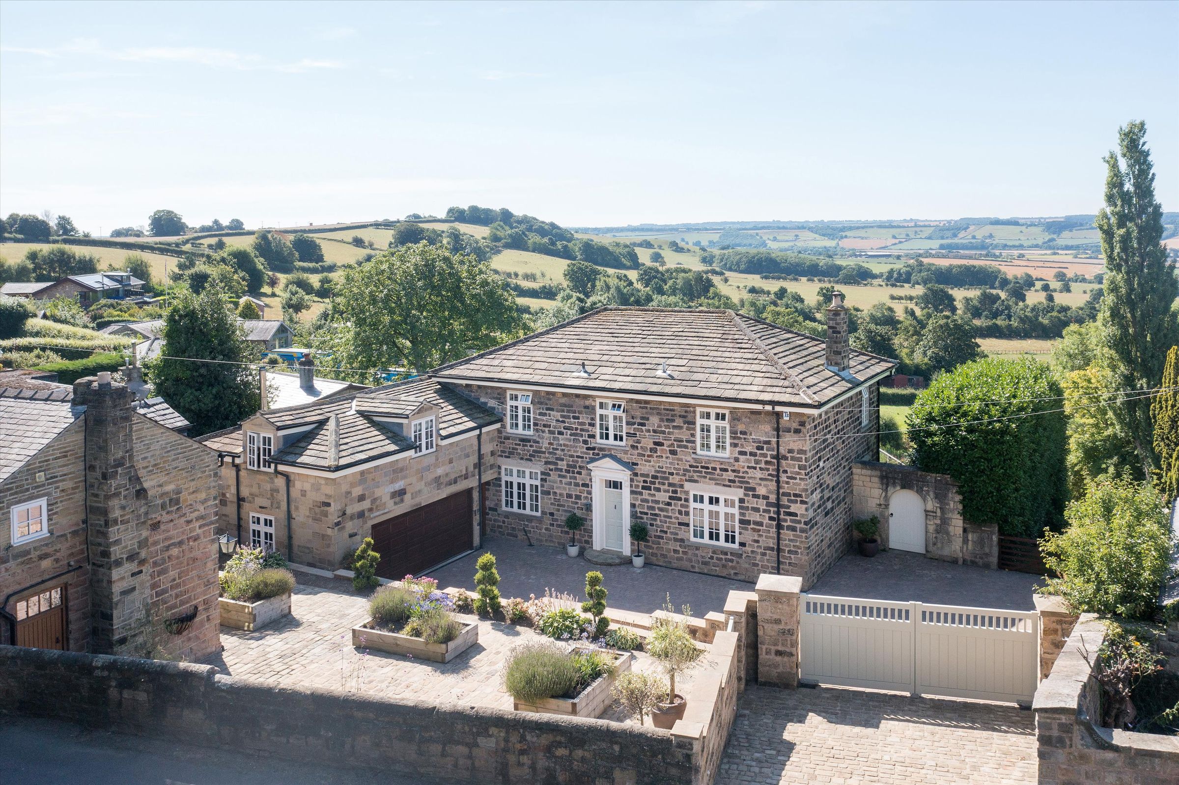 6 bed detached house for sale in Swindon Lane, Kirkby Overblow