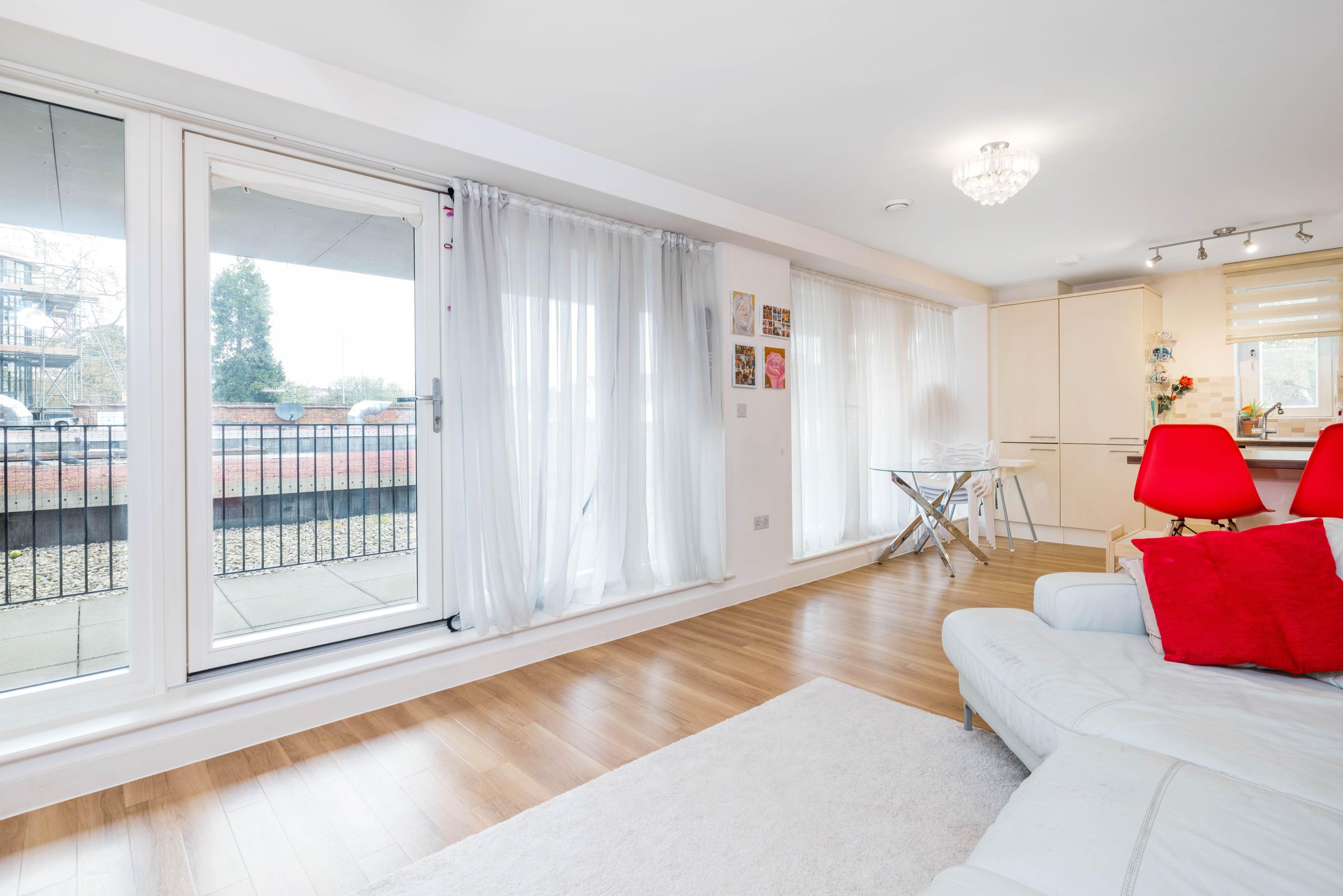 The Coronet Apartments, Odeon Parade, Eltham SE9  