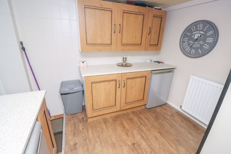 4 bed semidetached house for sale in Beda Hill, BlaydonOnTyne NE21