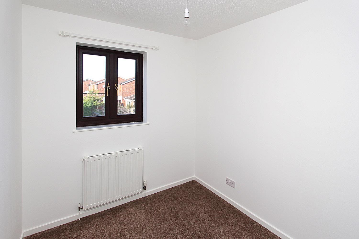 3 bed linkdetached house to rent in Furnace Close, Wombourne