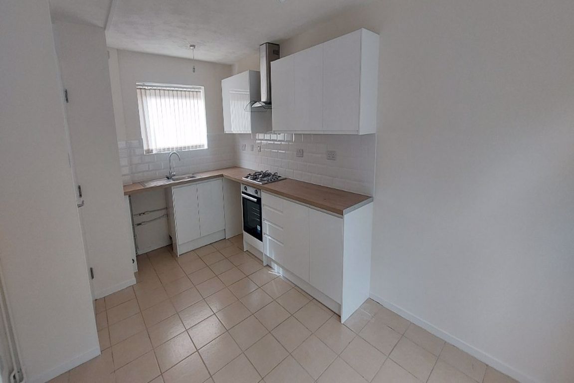 4 bed terraced house to rent in Watergall, Bretton, Peterborough PE3