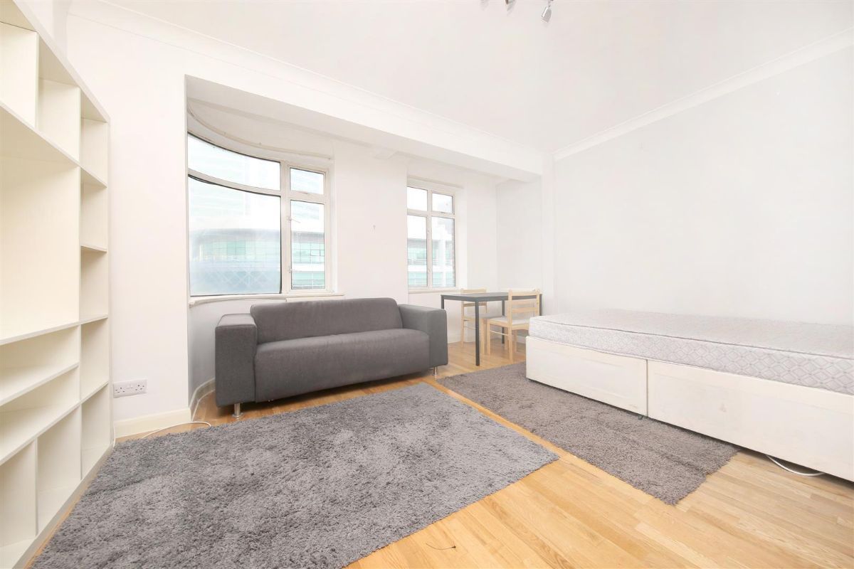 1 bed flat to rent in Warren Court, Euston Road, London NW1 Zoopla