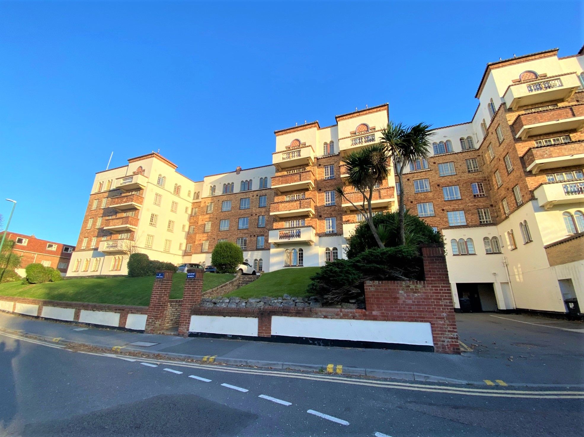 2 bed flat to rent in Sea Road, Bournemouth BH5 Zoopla