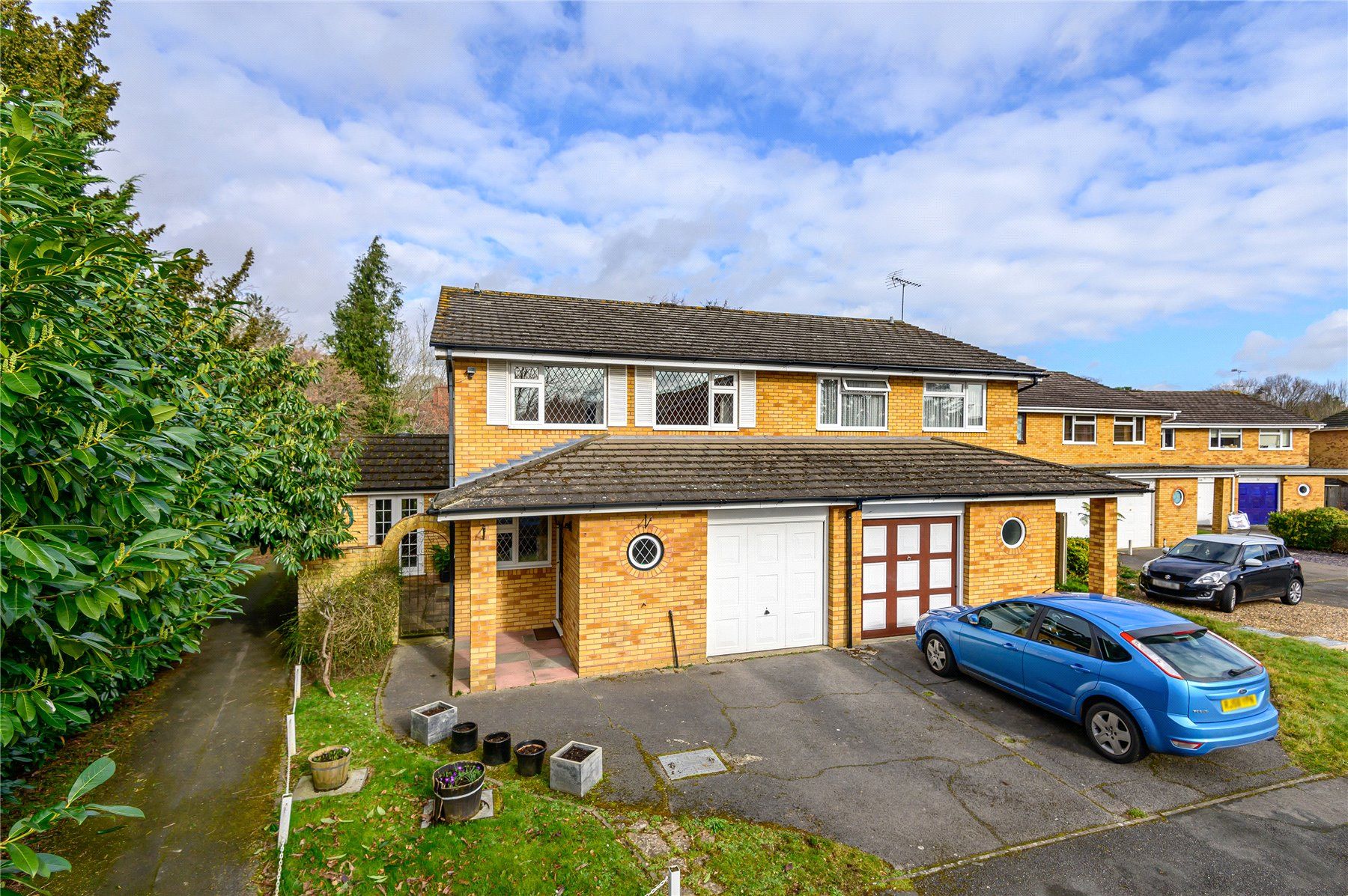 3 bed end terrace house for sale in Woking, Surrey GU21 Zoopla