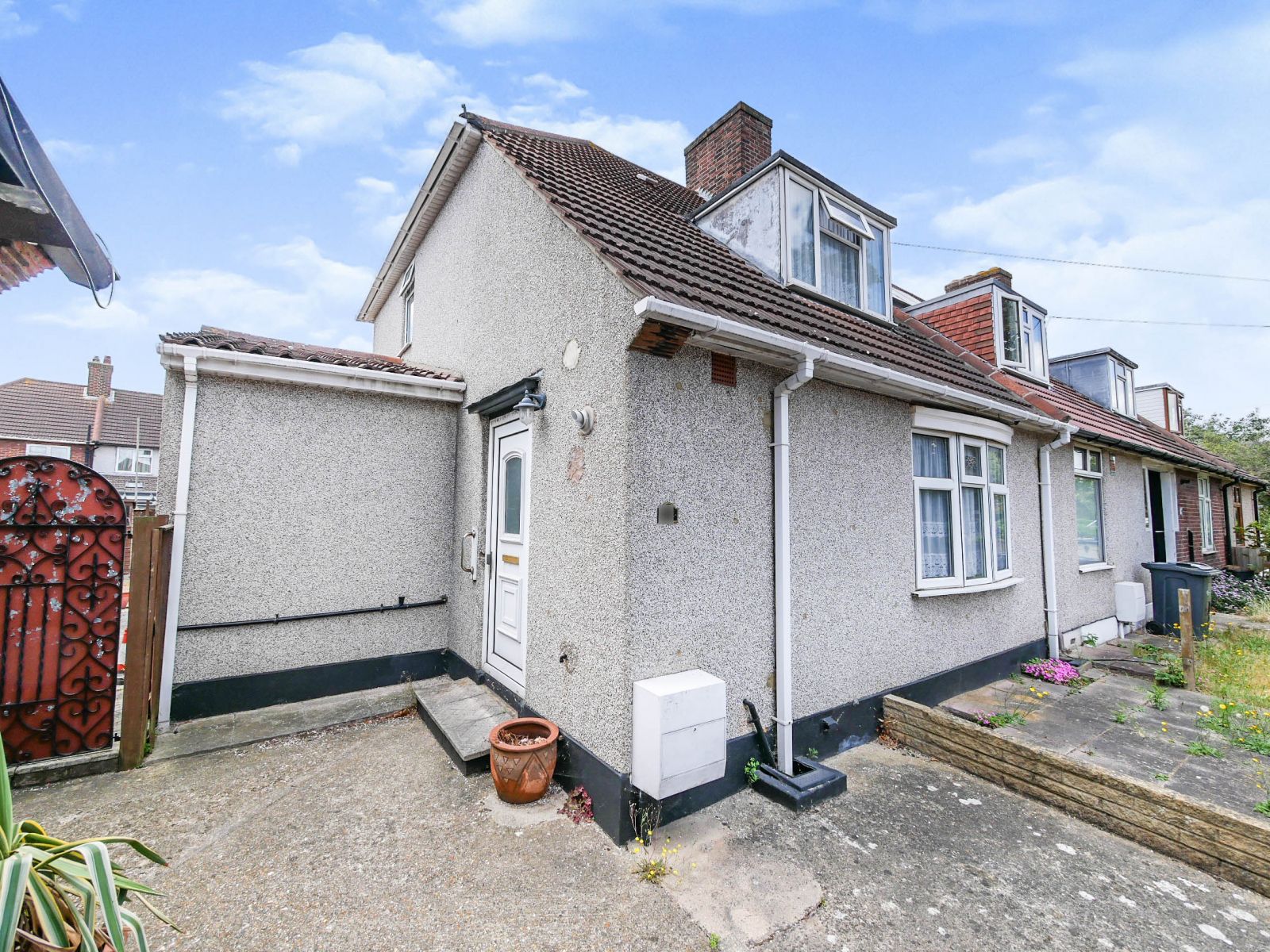 3 bed end terrace house for sale in Hedgemans Road, Dagenham RM9 Zoopla