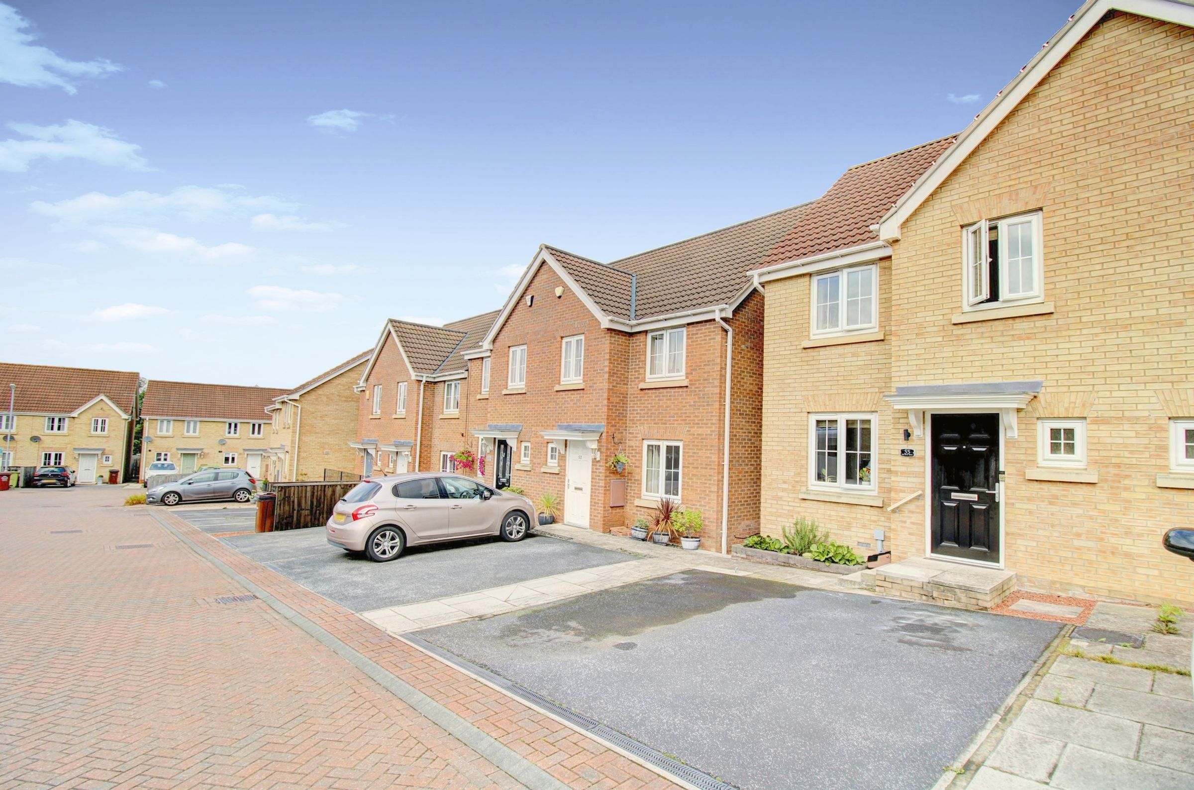 3 bed end terrace house for sale in Kilner Way, Castleford WF10 Zoopla