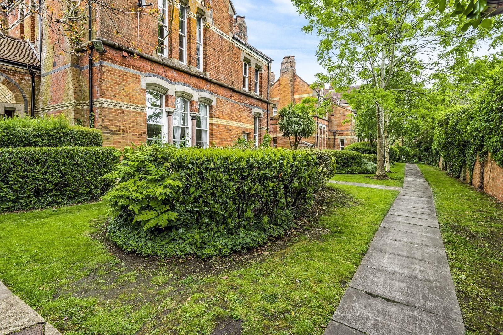 King Georges Lodge, Monro Drive, Guildford GU2  