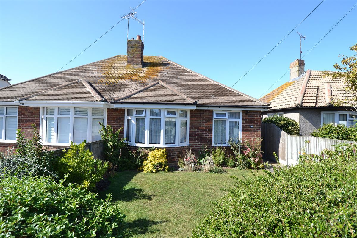 2 bed semidetached bungalow for sale in Bennells Avenue, Tankerton