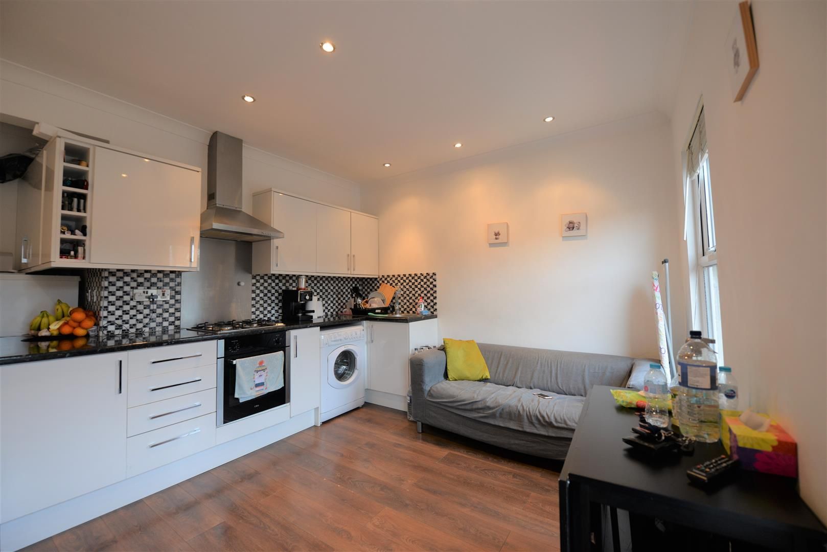1 bed flat to rent in Chigwell Road, Woodford Bridge, Essex IG8 Zoopla