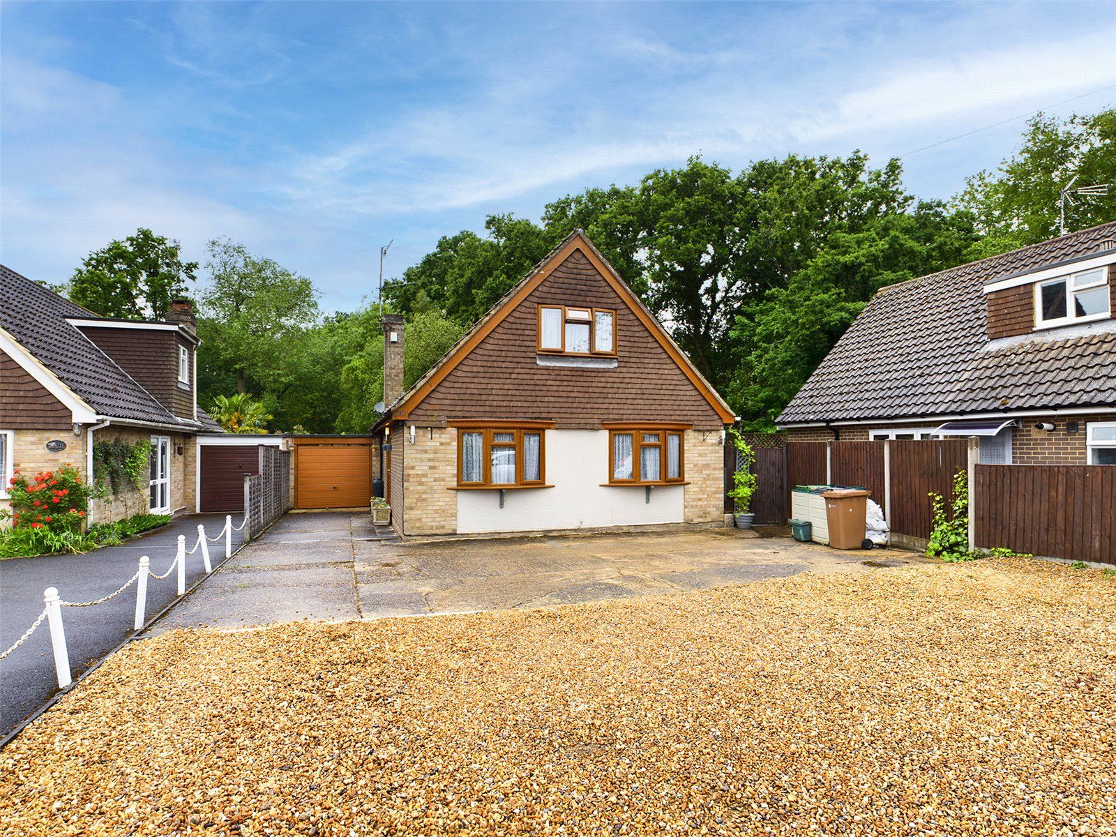 4 bed detached house for sale in Shawfield Road, Ash, Surrey GU12 Zoopla