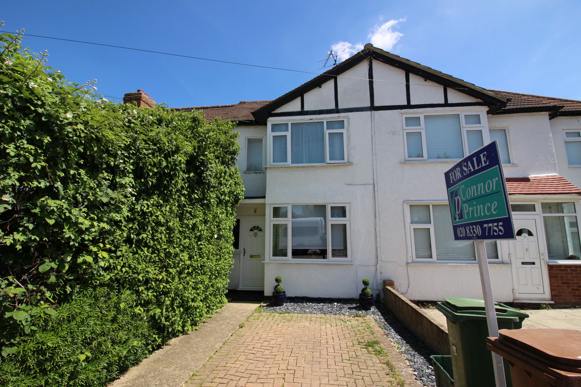 2 bed terraced house for sale in Conrad Drive, Worcester Park KT4 Zoopla
