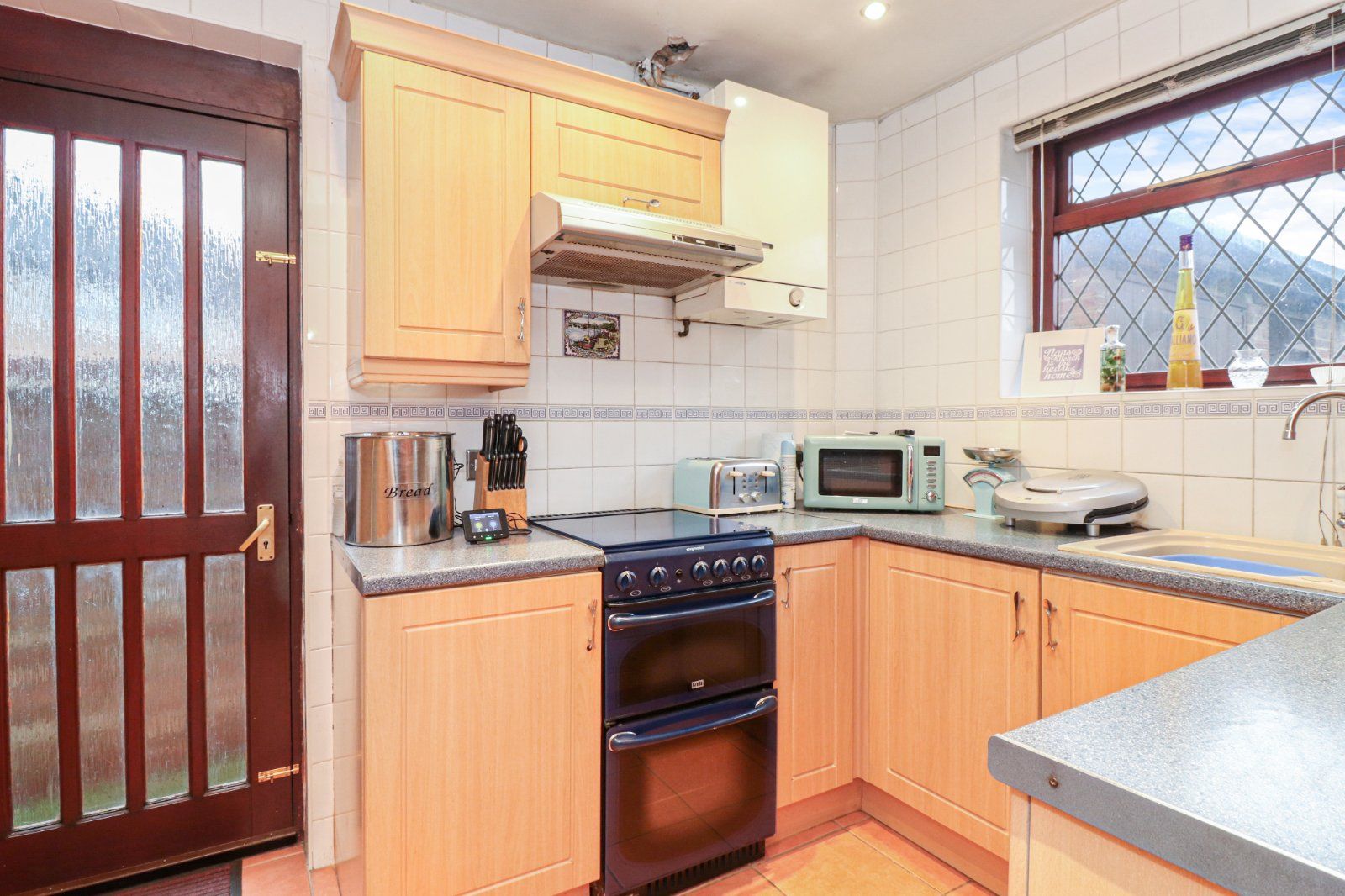 2 bed end terrace house for sale in South Way, Abbots Langley WD5 Zoopla