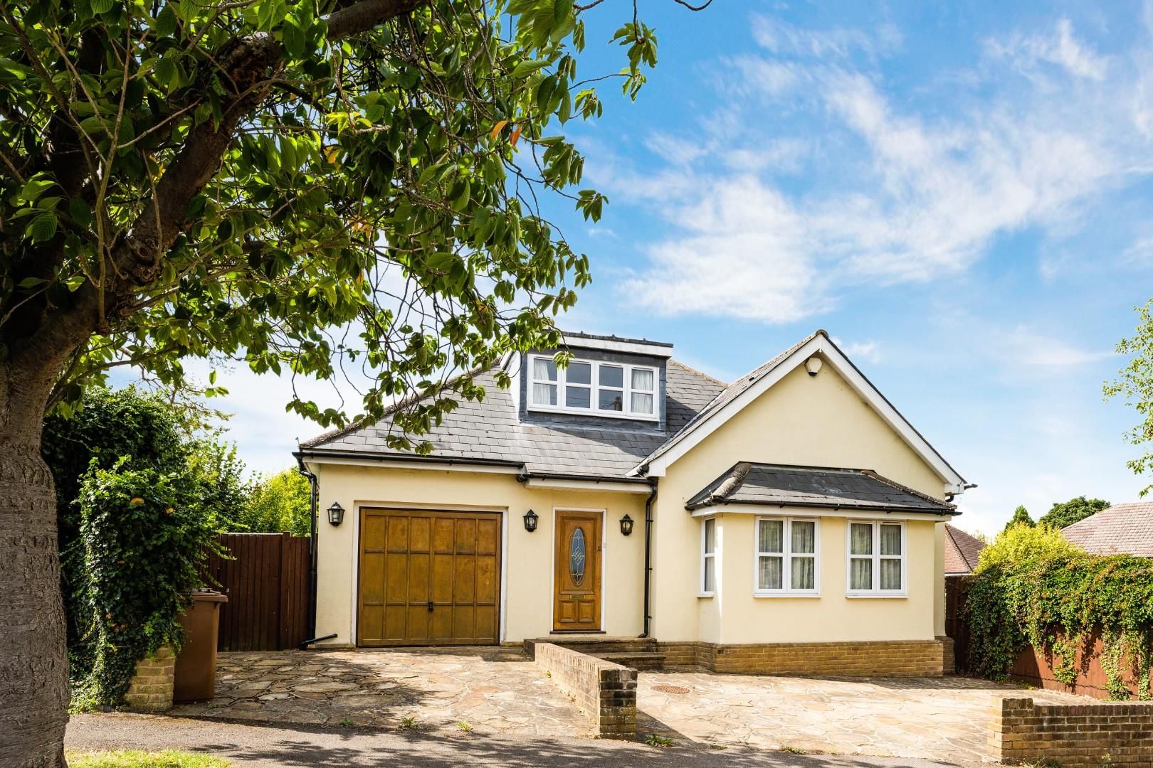 3 bed detached bungalow for sale in The Oval, Banstead SM7 Zoopla