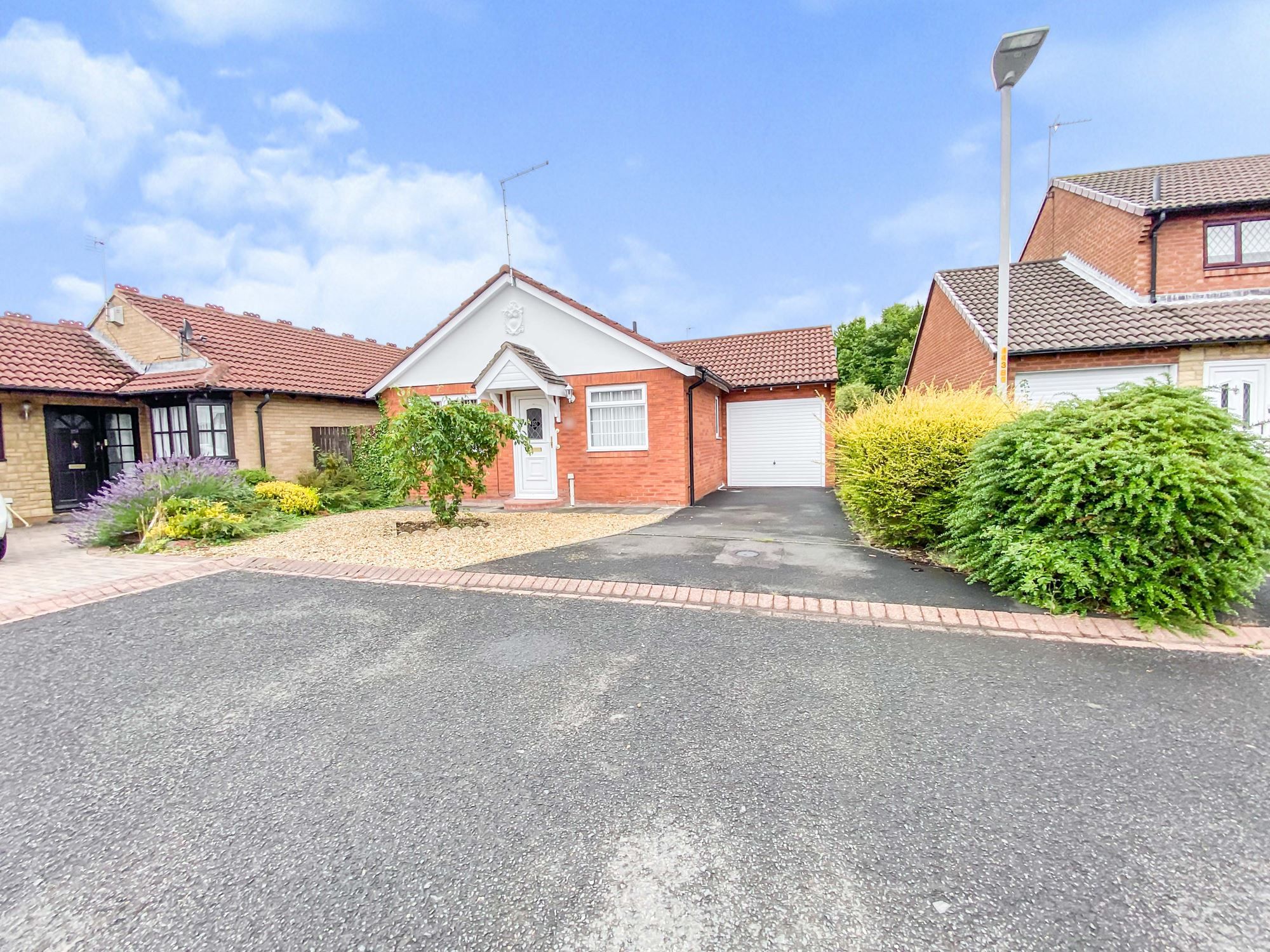 2 bed bungalow for sale in Lincoln Road, Cramlington NE23 Zoopla