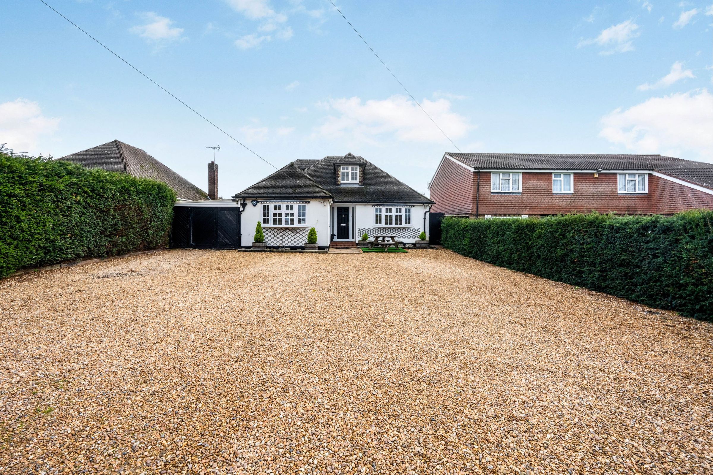 4 bed bungalow for sale in Sundon Road, Chalton, Luton LU4 Zoopla