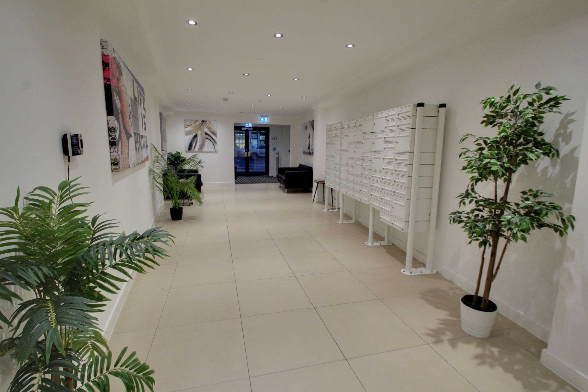 4 bed flat to rent in London Road, Leicester LE2 Zoopla