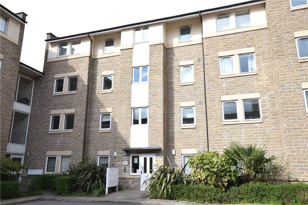 2 bed flat to rent in Smeaton Court, Cornmill View, Leeds, West