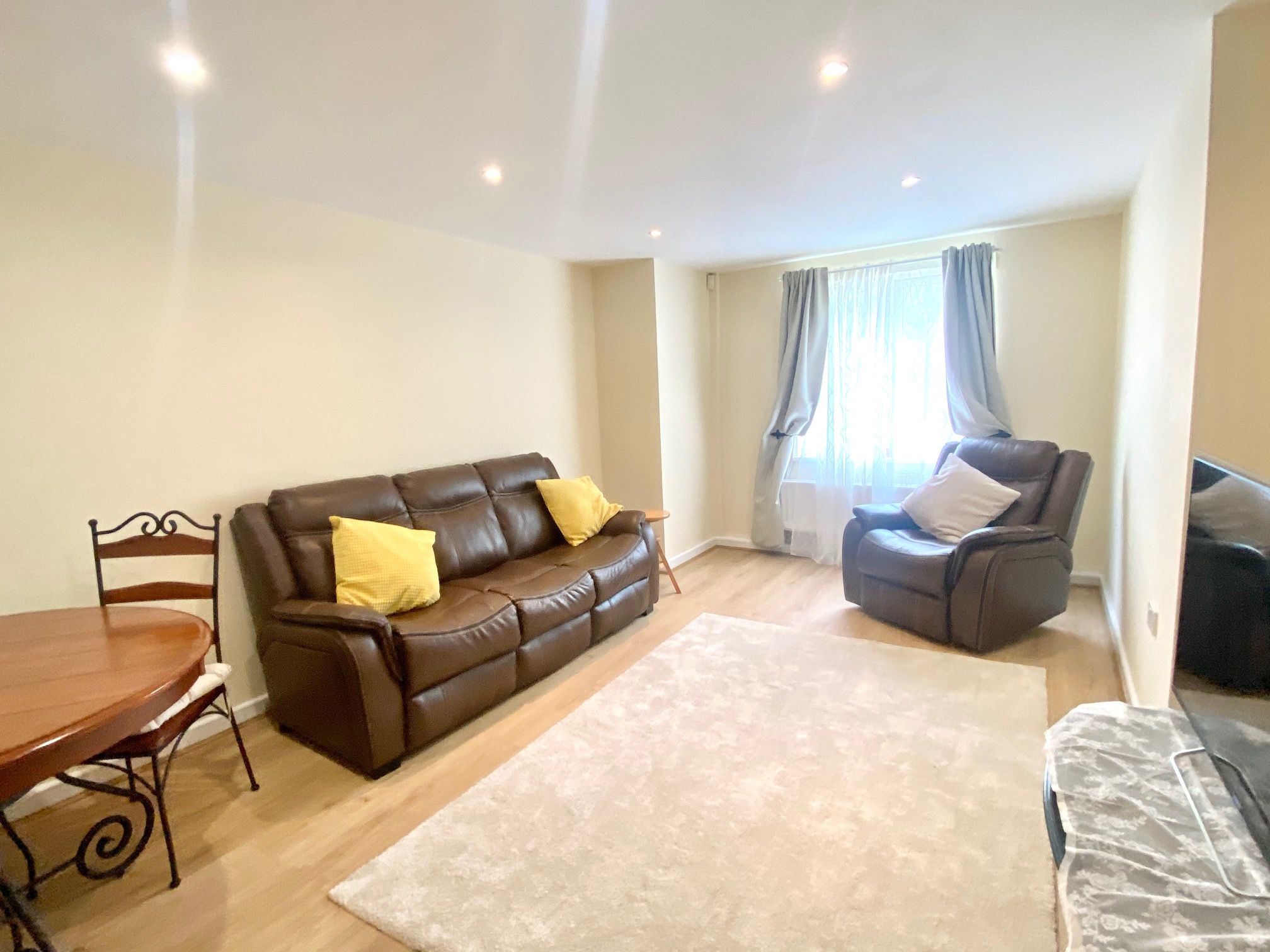 Ffordd Garthorne, Cardiff Bay, Cardiff CF10  