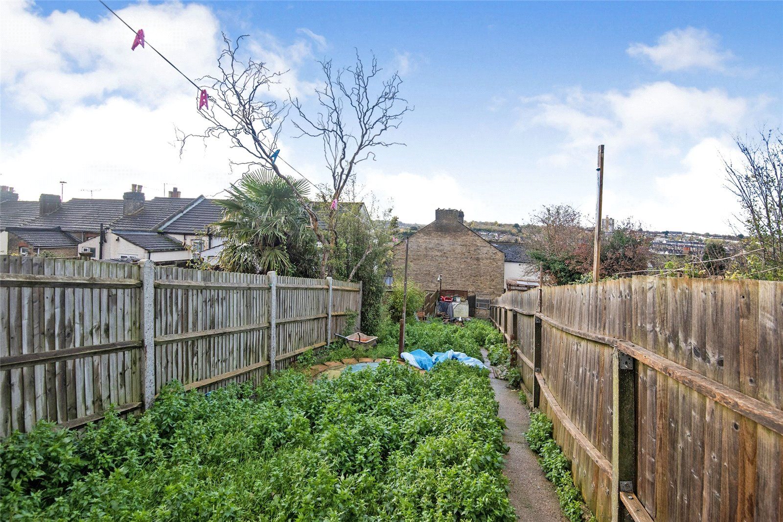 3 bed terraced house for sale in Beacon Road, Chatham ME5 Zoopla