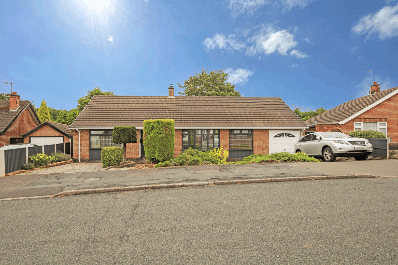 2 bed bungalow for sale in Drummond Drive, Nuthall, Nottingham NG16