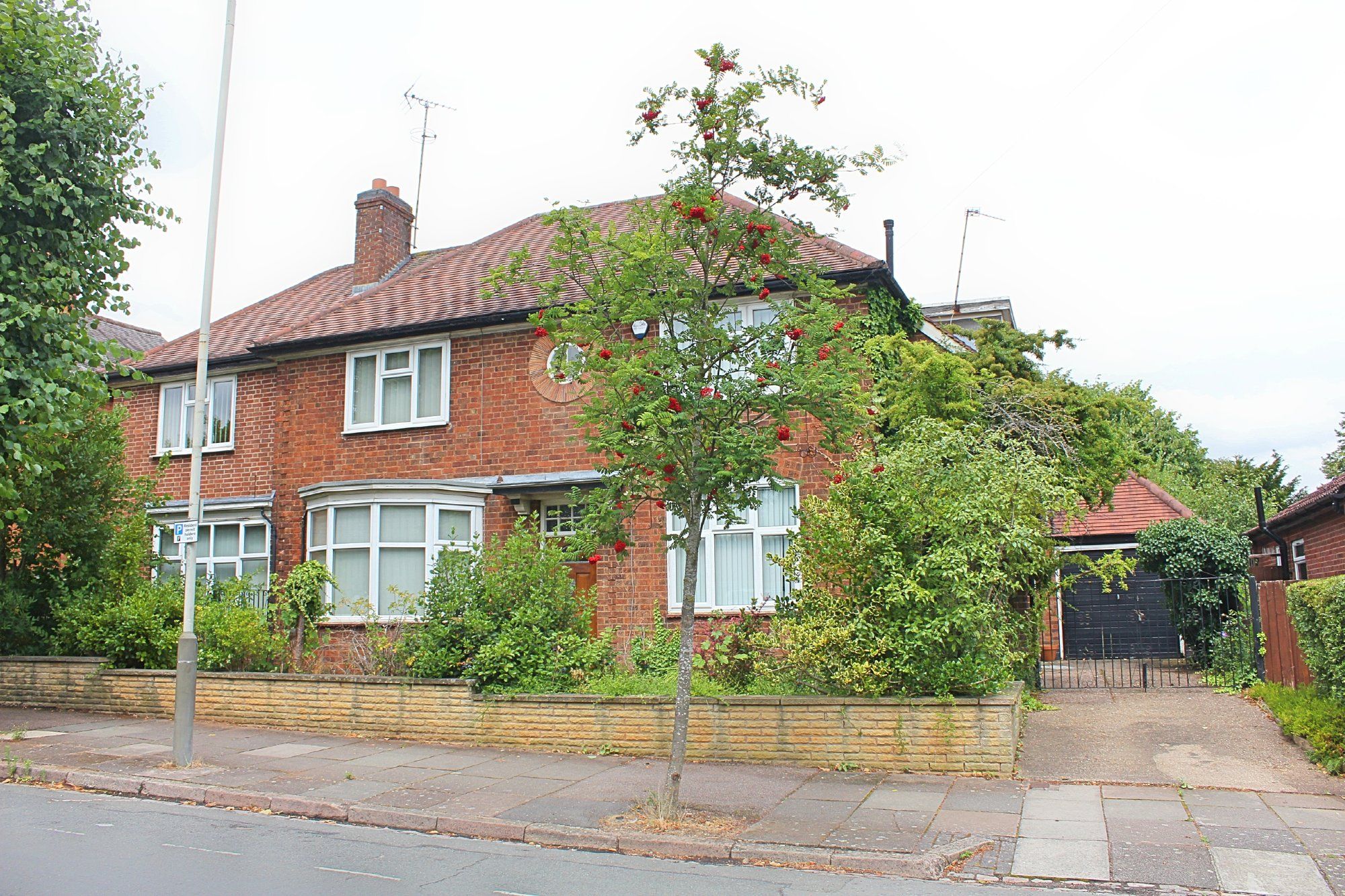 5 bed detached house for sale in Upperton Road, Leicester LE3 Zoopla