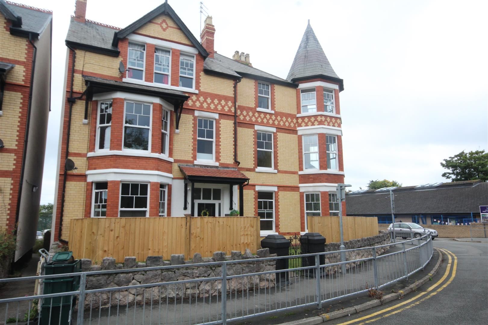 10 bed semidetached house for sale in Greenfield Road, Colwyn Bay LL29