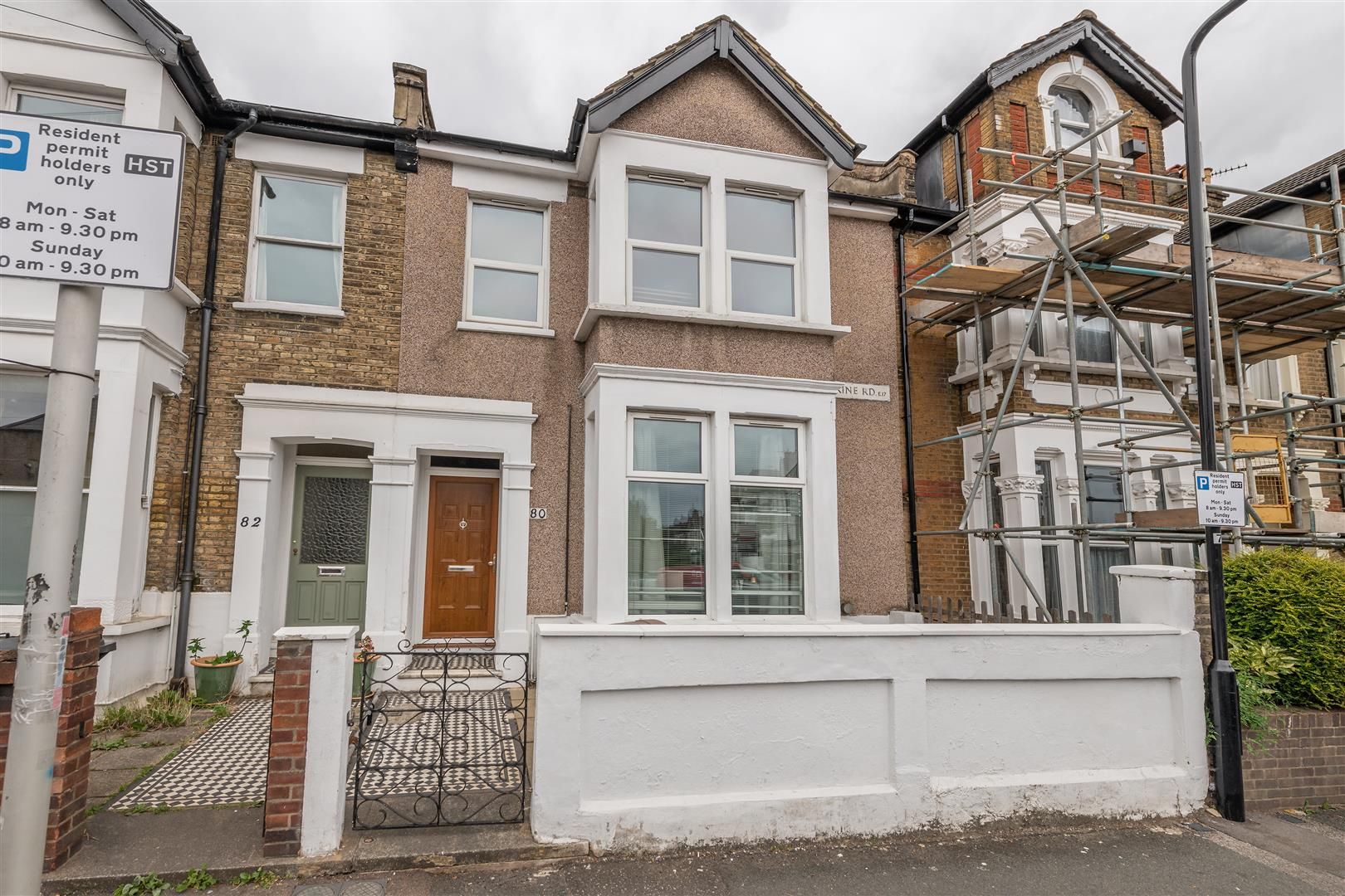2 bed flat for sale in Erskine Road, London E17 Zoopla