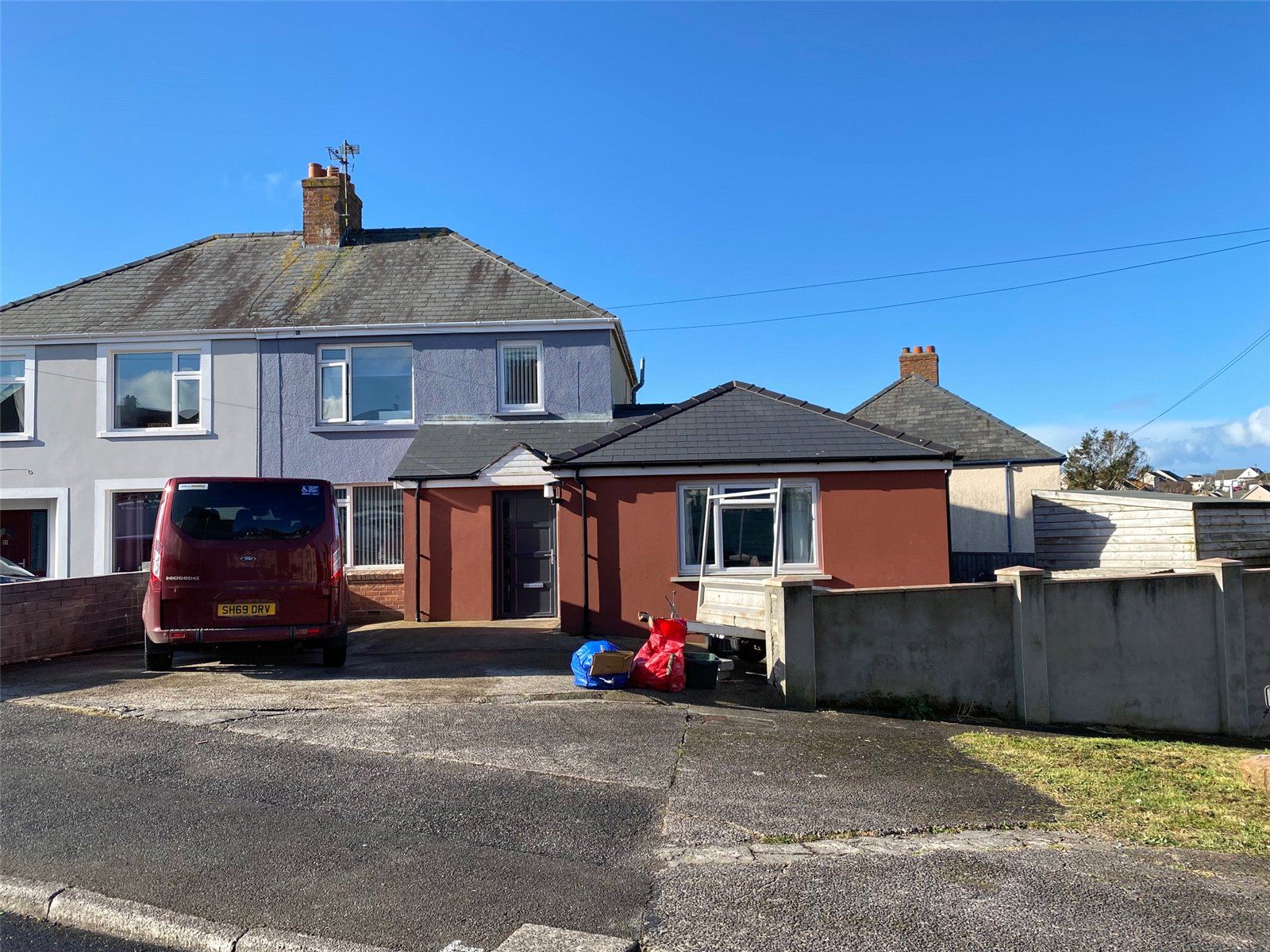 4 bed semidetached house for sale in Hayston Avenue, Hakin, Milford Haven SA73 Zoopla