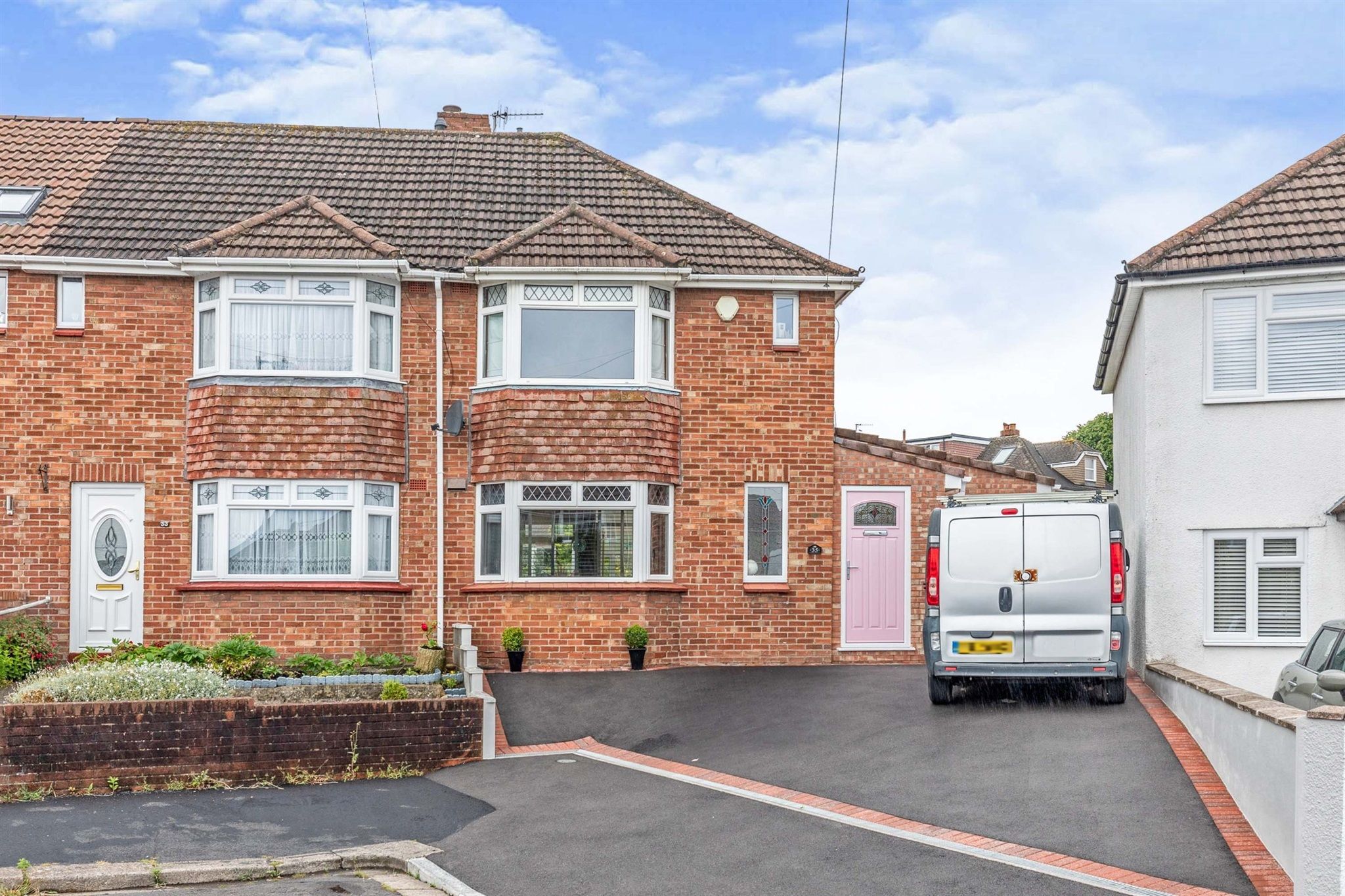 3 bed semidetached house for sale in Maytree Avenue, Headley Park