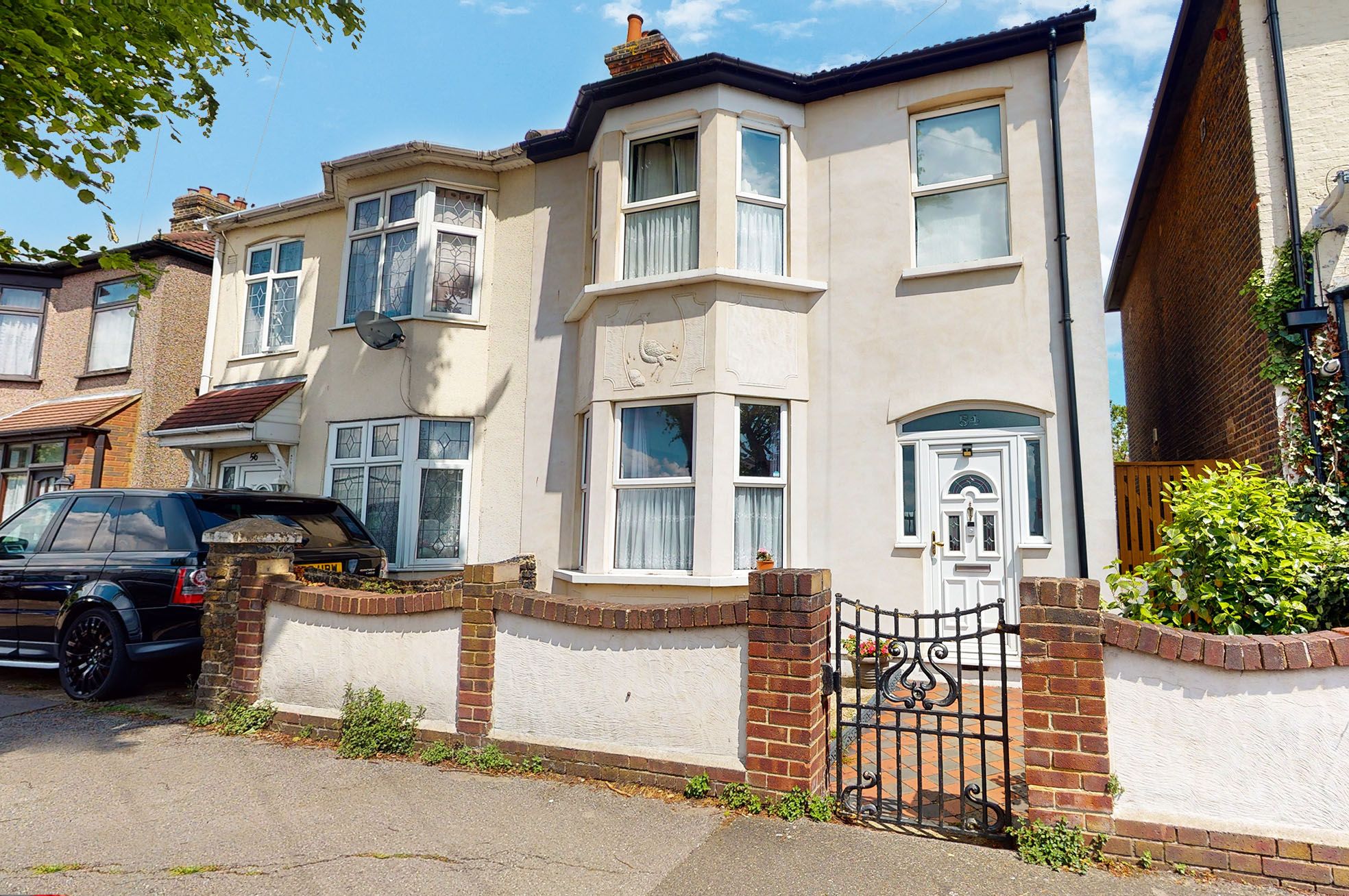 3 bed semidetached house for sale in Hainault Road, Romford RM5 Zoopla