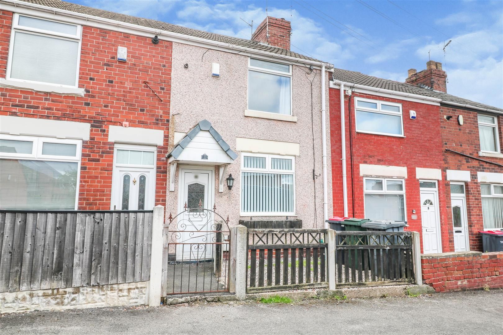 2 bed terraced house for sale in Leslie Avenue, Maltby, Rotherham S66