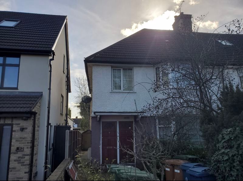 2 bed for sale in Whitchurch Lane, Canons Park, Edgware HA8