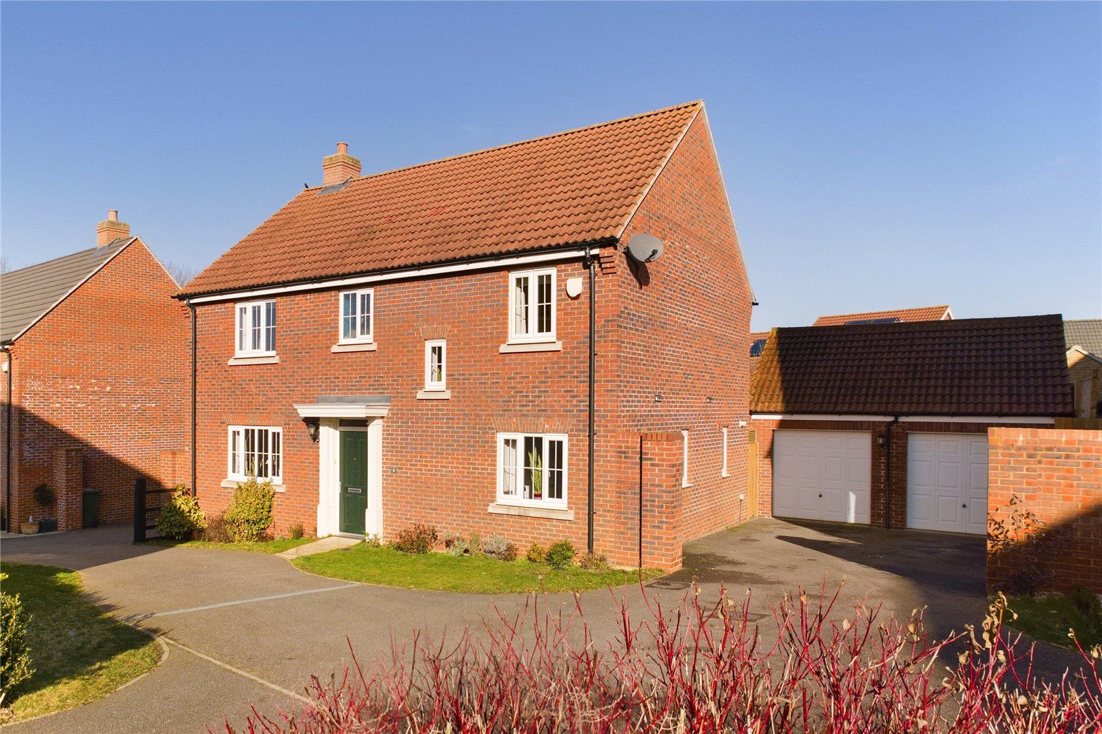 4 bed detached house for sale in Poppyfields, Gamlingay, Sandy