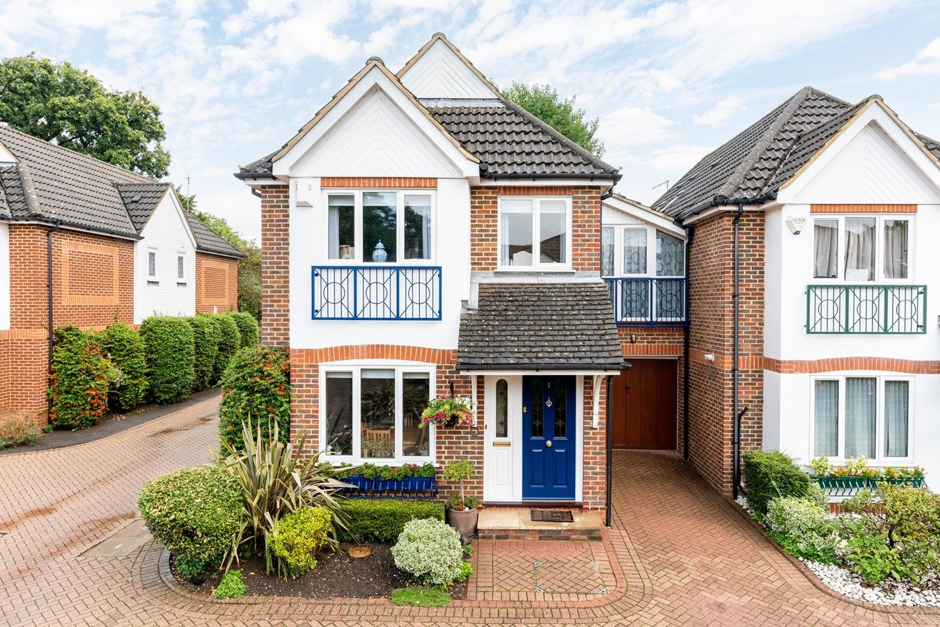 4 bed property for sale in Portmore Quays, Weybridge KT13 Zoopla