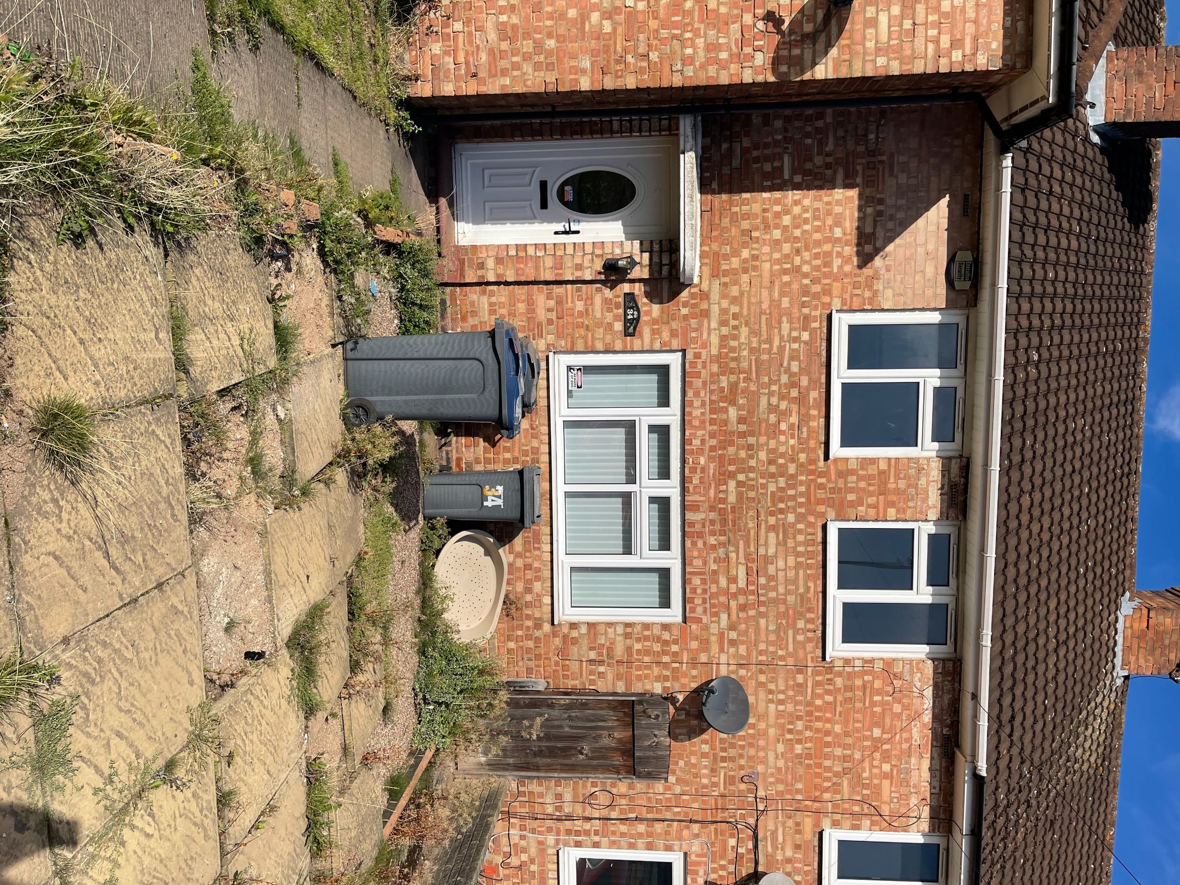 3 bed terraced house to rent in Sheddington Road, Erdington, Birmingham