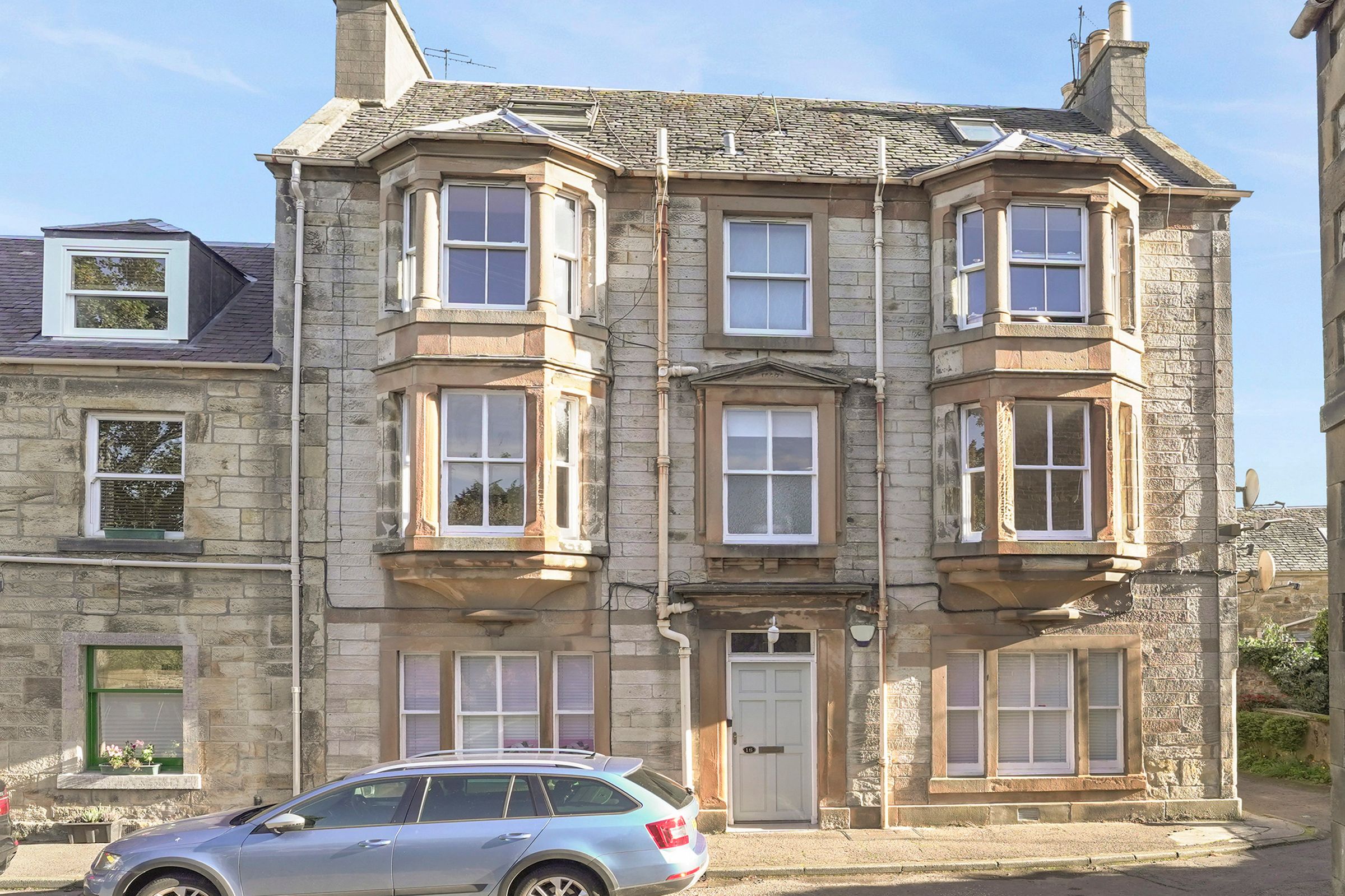 1 bed flat for sale in 17B The Square, Penicuik EH26 Zoopla