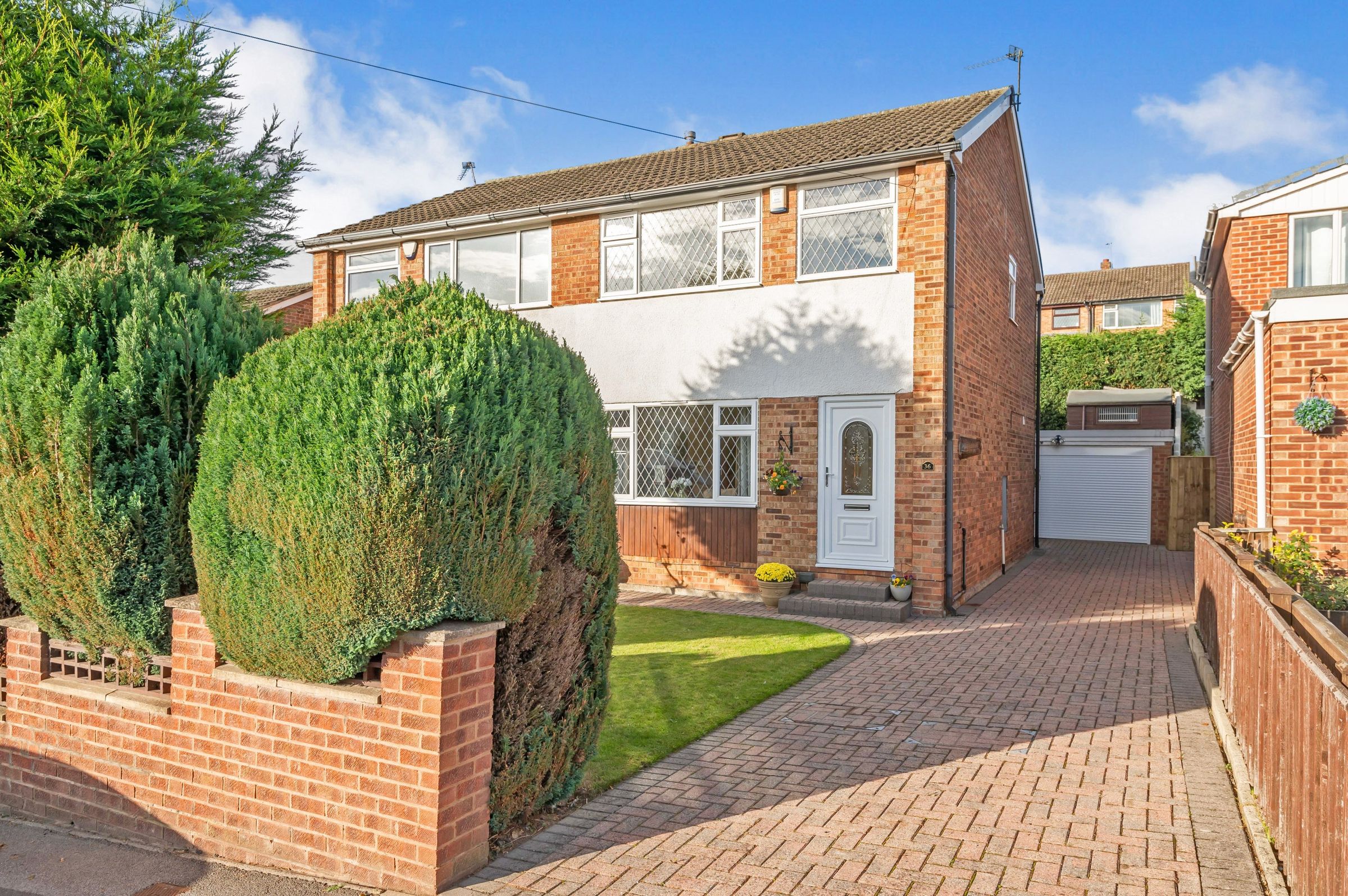 3 bed semidetached house for sale in Styebank Lane, Rothwell, Leeds