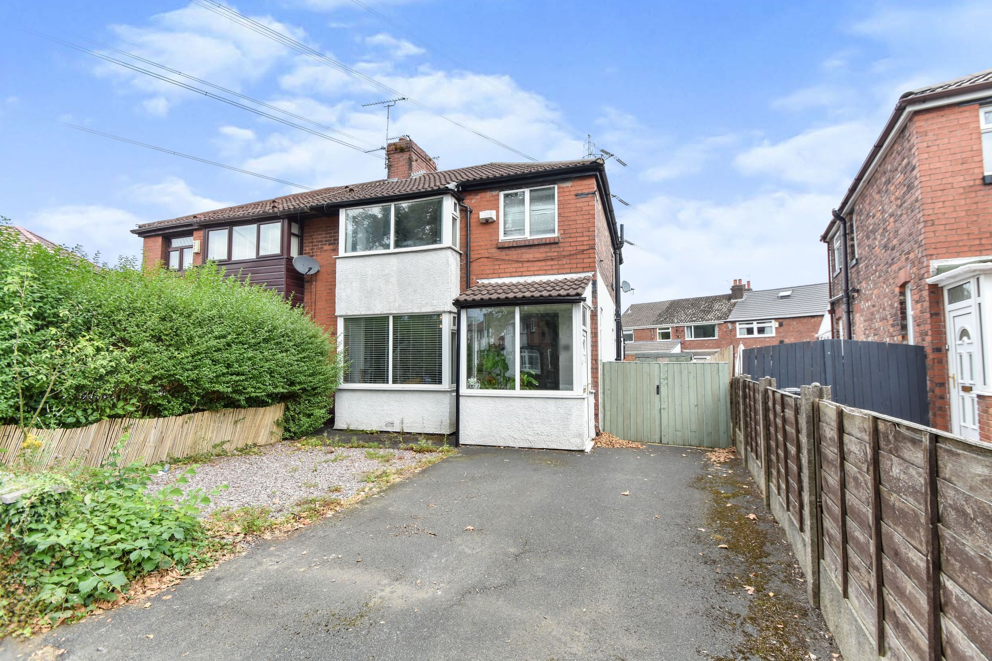3 bed semidetached house for sale in Kenilworth Avenue, Whitefield M45 Zoopla