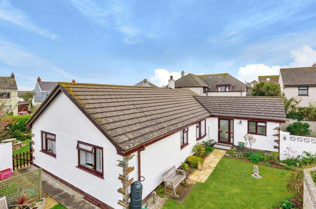 4 bed detached bungalow for sale in Ellenglaze Court, Cubert, Newquay, Cornwall TR8 Zoopla