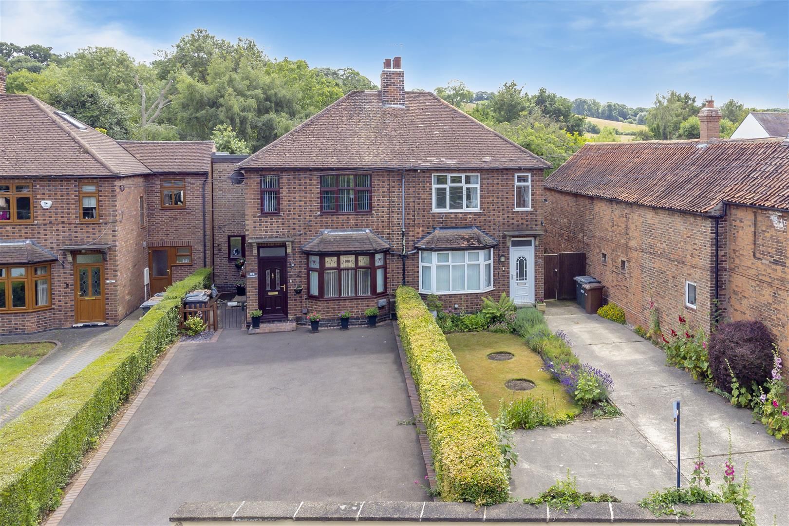 4 bed semidetached house for sale in Main Street, Calverton