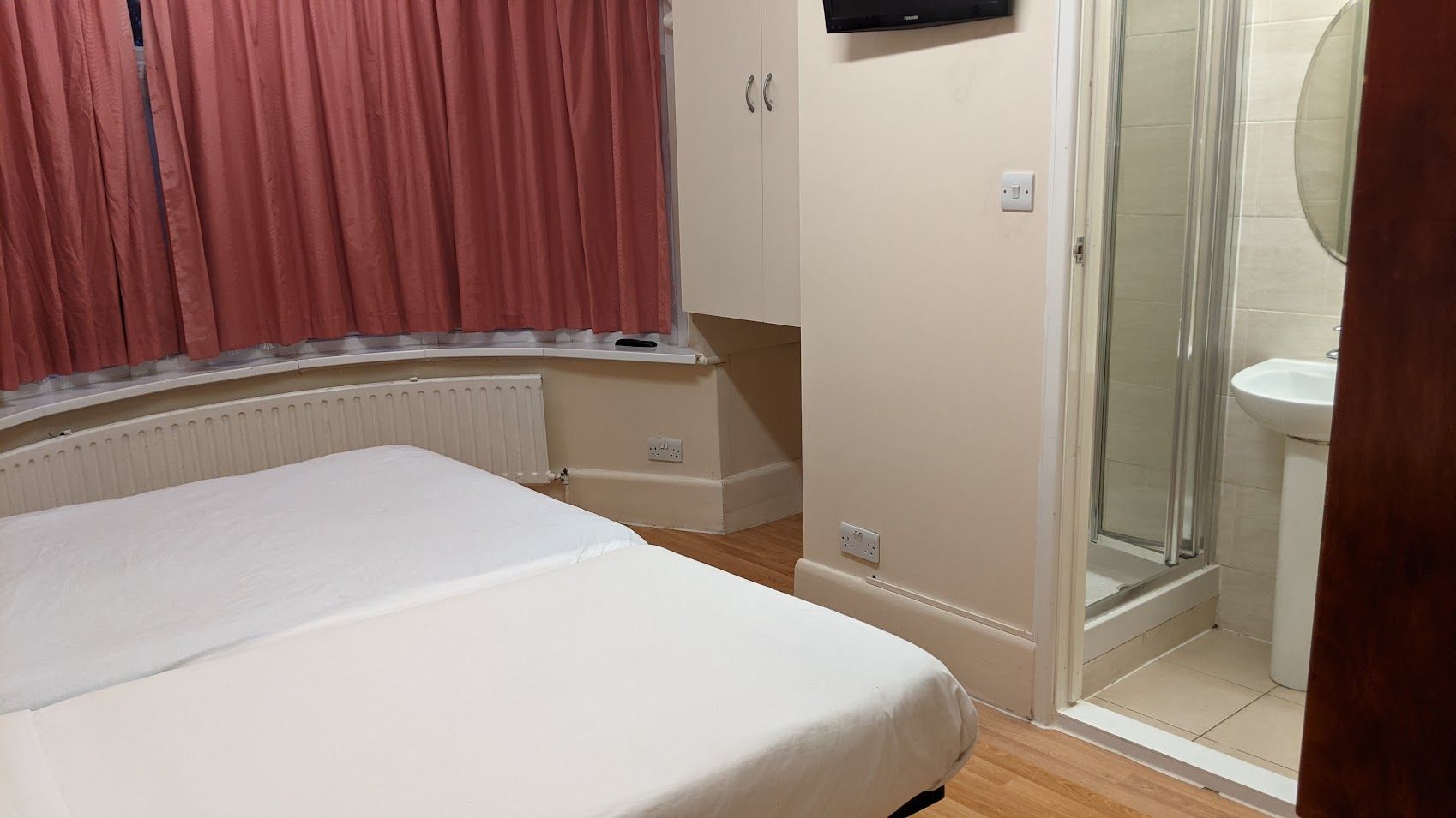 Room to rent in Longbridge Rd, Barking London IG11 Zoopla