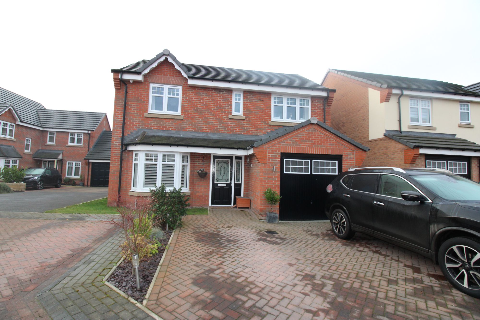 4 bed detached house for sale in Heatherfields Crescent, New Rossington, Doncaster DN11 Zoopla