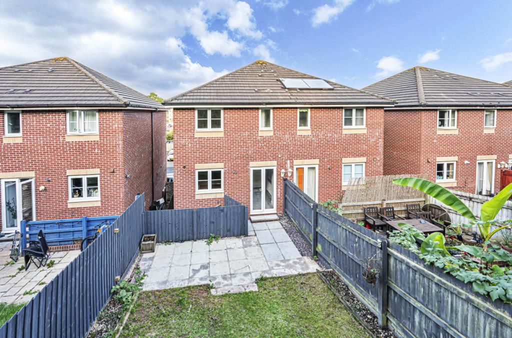 4 bed end terrace house for sale in Trelissick Road, Paignton, Devon